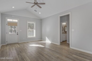 4-web-or-mls-112 Francois Dr-4