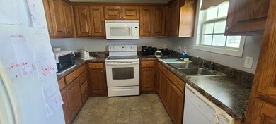 106 Garden Dr, Shelbyville, TN 37160 - photo 4