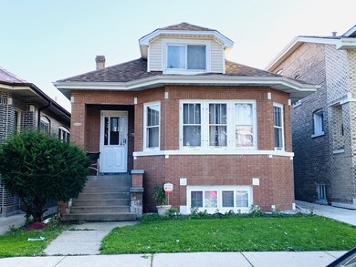 5243 W Nelson St, Chicago, IL 60641 - photo 3