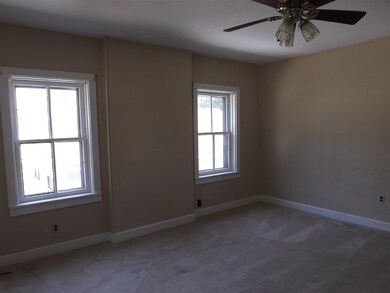 2121 E Pleasant St, Davenport, IA 52803 - photo 2