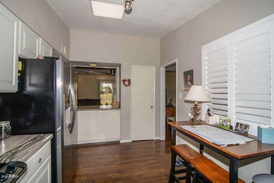 Kitchen-Breakfast Room