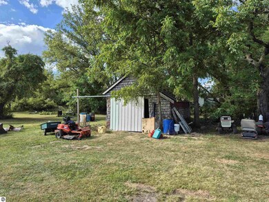 200 W 4th St, Whittemore, MI 48770 - photo 5