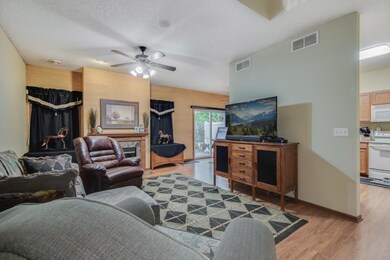 08_8515_Grove8_mls