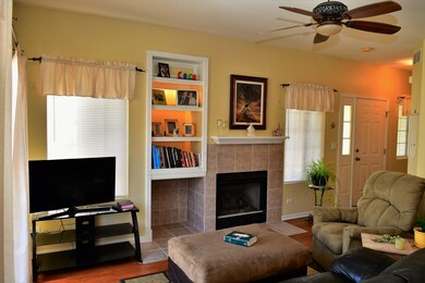 294 Windsor Ct unit B, South Elgin, IL 60177 - photo 4