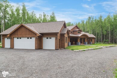 4+ Car Garage