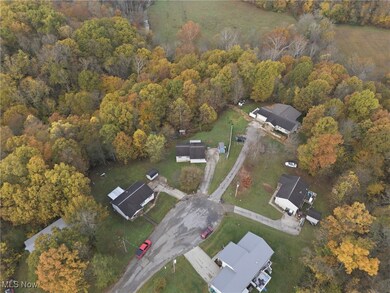 127 Pineview Dr unit END, Marietta, OH 45750 - photo 5