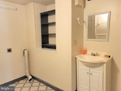 121 N Church St, Waynesboro, PA 17268 - photo 6