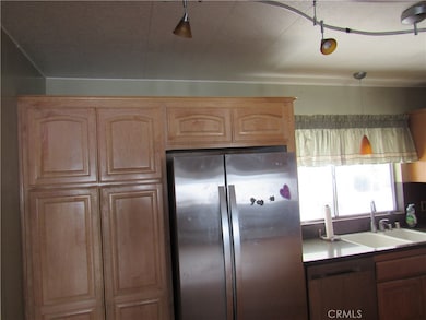 27701 Murrieta Rd unit 6, Menifee, CA 92586 - photo 3