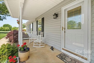 305 Nixon Rd, Statesville, NC 28625 - photo 4
