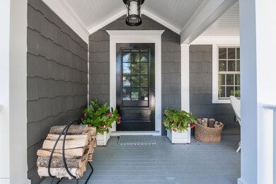 005-Front_Entrance-2071551-large