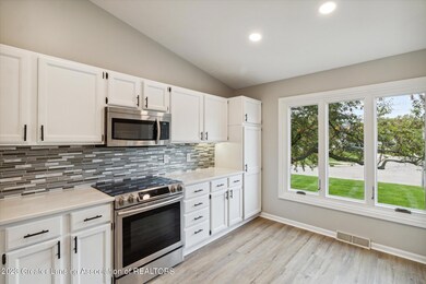 15-6727-Spring-Tree-Ln-Lansing-MI-48917-