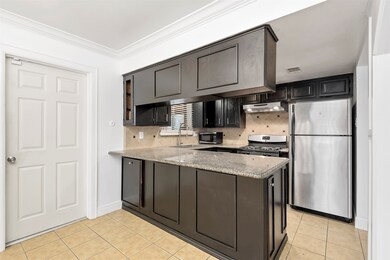 6334 Acorn Forest Dr, Houston, TX 77088 - photo 5