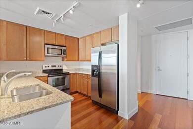 12-Kitchen