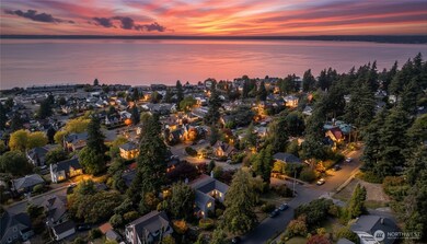 Just a few blocks from the bay, Western Washington University and Fairhaven -- this is the best spot on South Hill!
