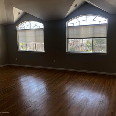 11 Madsen Ave, Staten Island, NY 10309 - photo 4