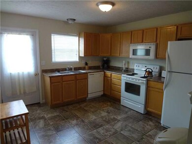 1446 W Daniel Dr, Greensburg, IN 47240 - photo 3