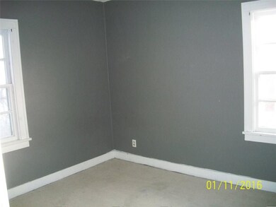 512 E 20th St S, Newton, IA 50208 - photo 5