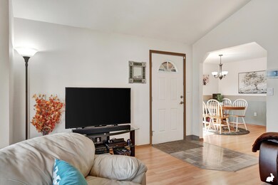 11_LivingDining