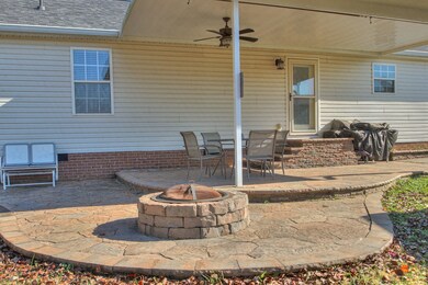 102 Warren Cir, Shelbyville, TN 37160 - photo 7