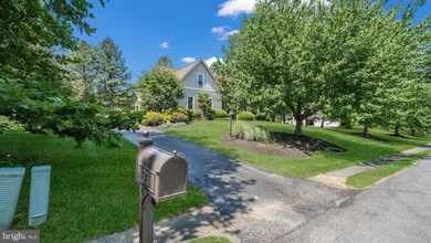 33 N Iroquois Ln, Chester Springs, PA 19425 - photo 5
