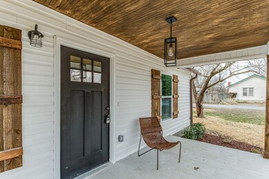 311 Hobson Ave, Shelbyville, TN 37160 - photo 5