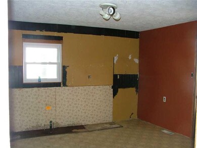 411 Franklin St, Edinburgh, IN 46124 - photo 6