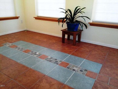 Tiled Entry Sunroom