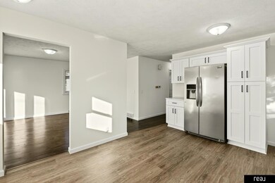 2554 5th Ave, Council Bluffs, IA 51501 - photo 7