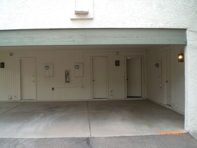 1 CAR CARPORT