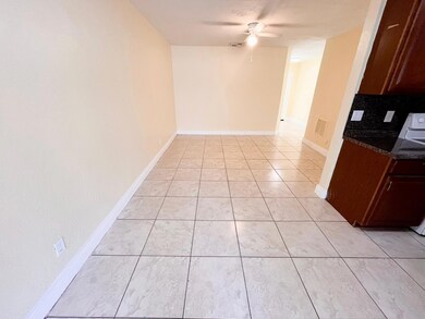 12419 Westhampton Cir, Wellington, FL 33414 - photo 4