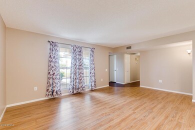 13214 N Del Webb Blvd, Sun City, AZ 85351 - photo 7