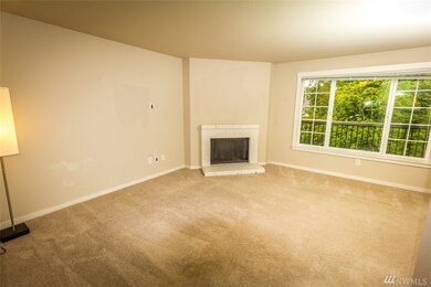 12404 E Gibson Rd unit L204, Everett, WA 98204 - photo 4