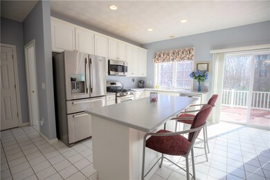 205 Castle Rocks Rd, Warwick, RI 02886 - photo 5
