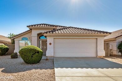 747 W Douglas Ave, Gilbert, AZ 85233 - photo 2