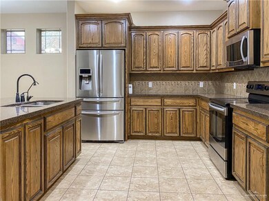 2005 Kingfisher Ln, Mission, TX 78572 - photo 7