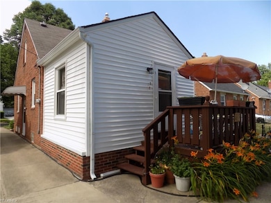 18320 Mapleboro Ave, Maple Heights, OH 44137 - photo 6