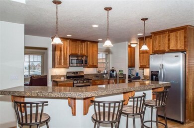 2323 SW 40th St, Redmond, OR 97756 - photo 4