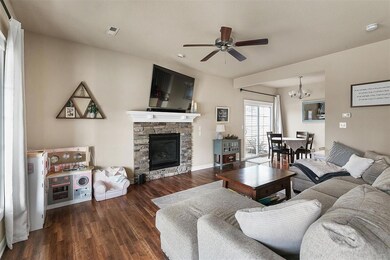 2715 NW 154th Ct, Clive, IA 50325 - photo 3