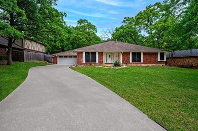 4009 Hidden Valley Dr, Denison, TX 75020 - photo 2