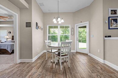 6085 Walk Along Wy-Crestview-25