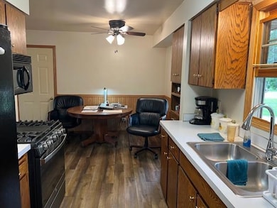 10449 Mississippi Blvd NW, Coon Rapids, MN 55433 - photo 4