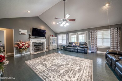 370 Twin Lakes--3