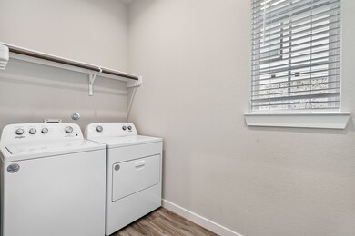 14261 Lake Lodge Dr, Conroe, TX 77384 - photo 7