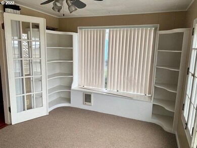 1902 SE Court Ave, Pendleton, OR 97801 - photo 6