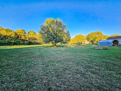 328 Cessna Ln, Shelbyville, TN 37160 - photo 3