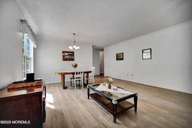 05-Living Room to Dining Room
