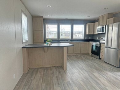 14876 Washington Rd unit 128, West Burlington, IA 52655 - photo 2