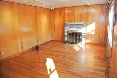 26 McKinnish Cove Rd, Asheville, NC 28806 - photo 2