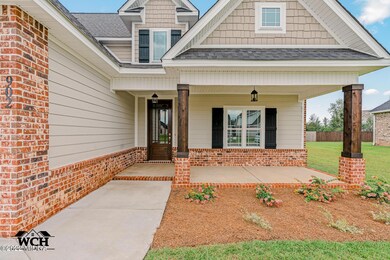 902FalkirkDriveWeb-2