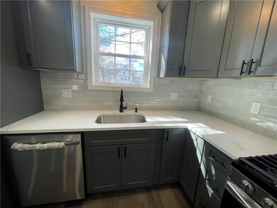 20 Westcott Ave, Providence, RI 02909 - photo 4